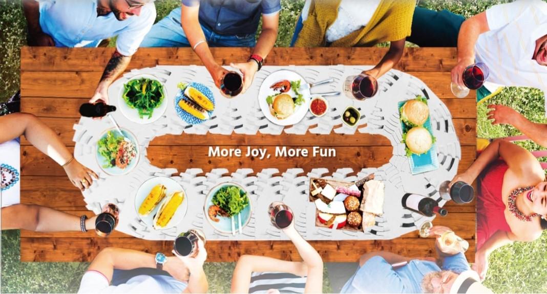 Taiwanmade Table Train (lazy susan for rectangular table), Furniture