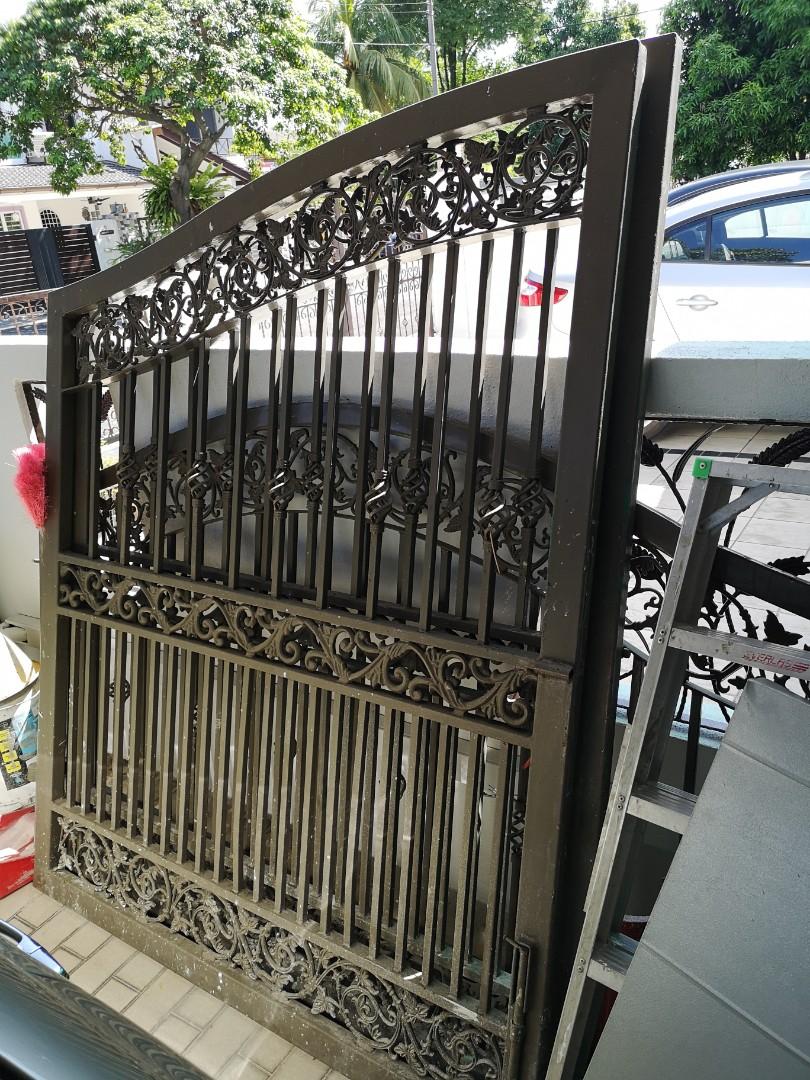 Used Iron Rod 10 feet Gate and 5 ft iron rod fence, 12 ft stainless