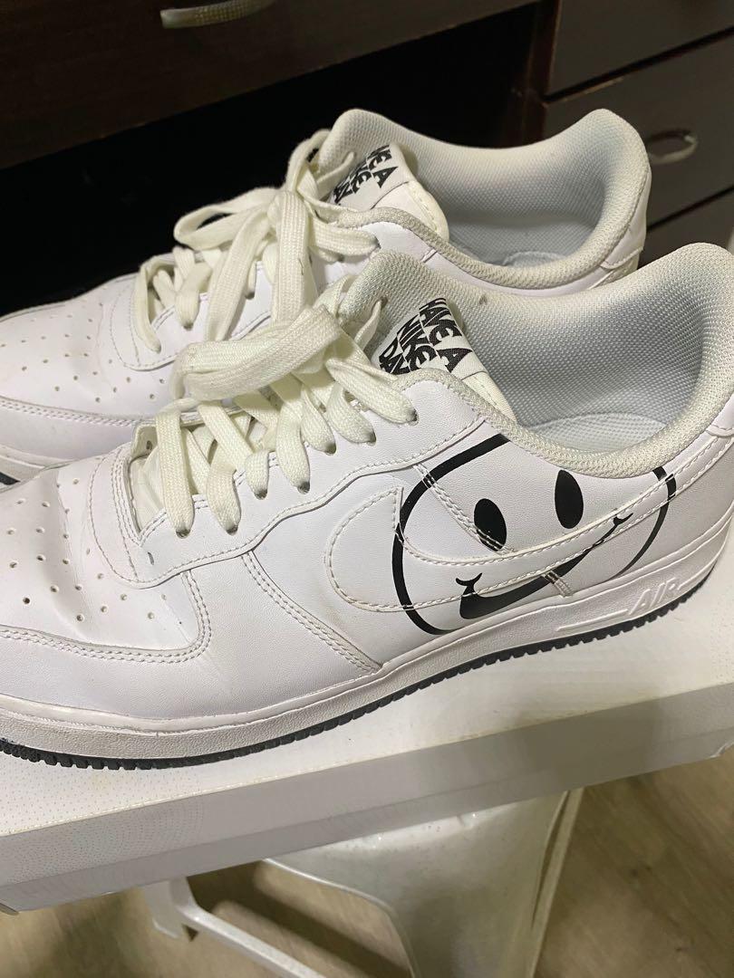 Nike air force outlet 1 smiley face