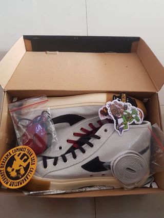(Kategori: ) berada di . Dikirim oleh hype.thrift (ID iklan 279642222, Gambar 1). Deskripsi: .