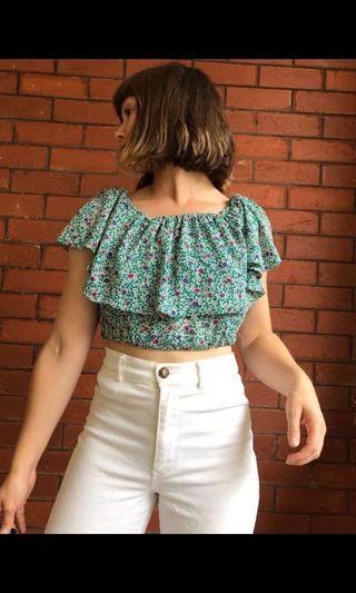 Floral green summer vintage style top size 6 8