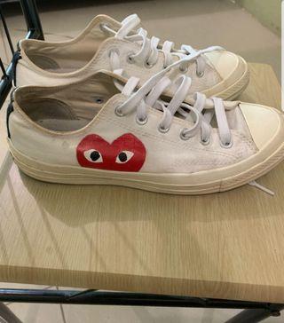 white cdg converse low