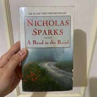 A Bend in the Road (by Nicholas Sparks)