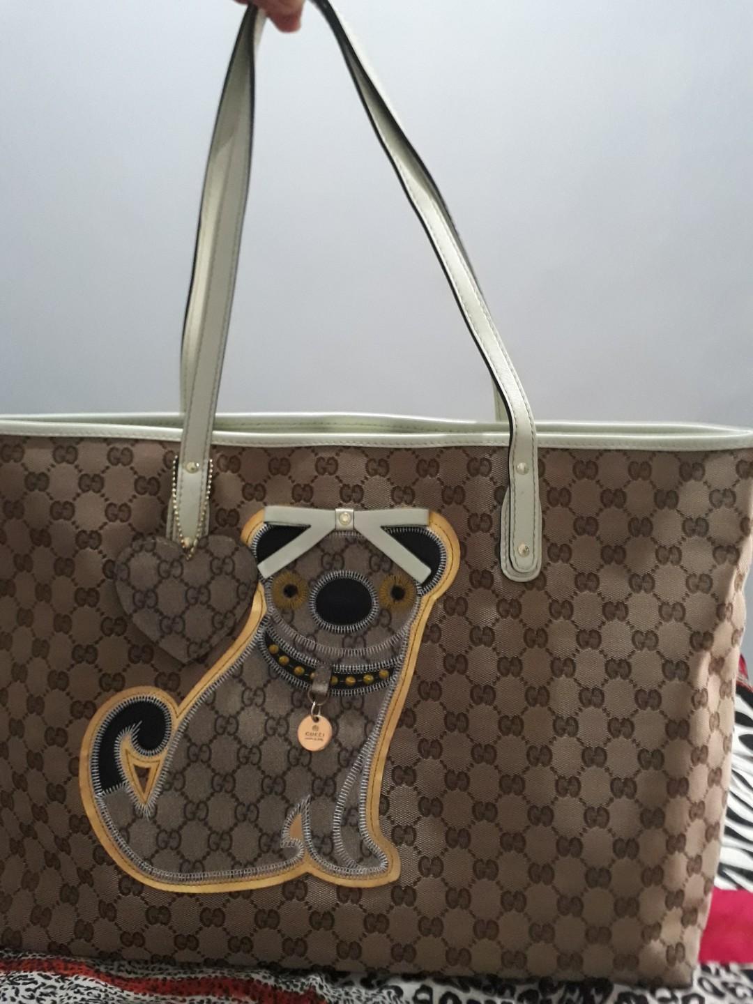 Gucci hotsell bag dog