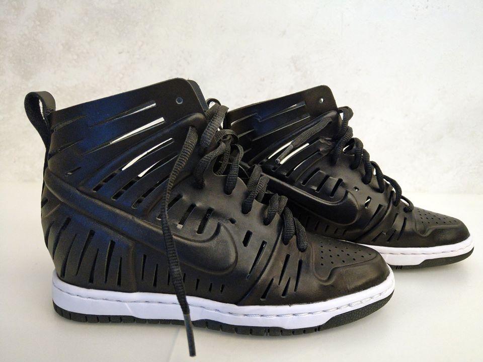 Barely worn Nike Dunk Sky Hi Joli Black Box missing. Size US 5