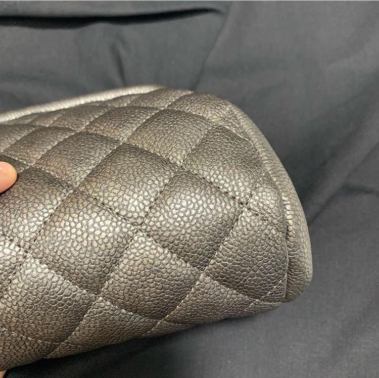 Chanel caviar kisslock clutch bag, Luxury, Bags & Wallets on Carousell