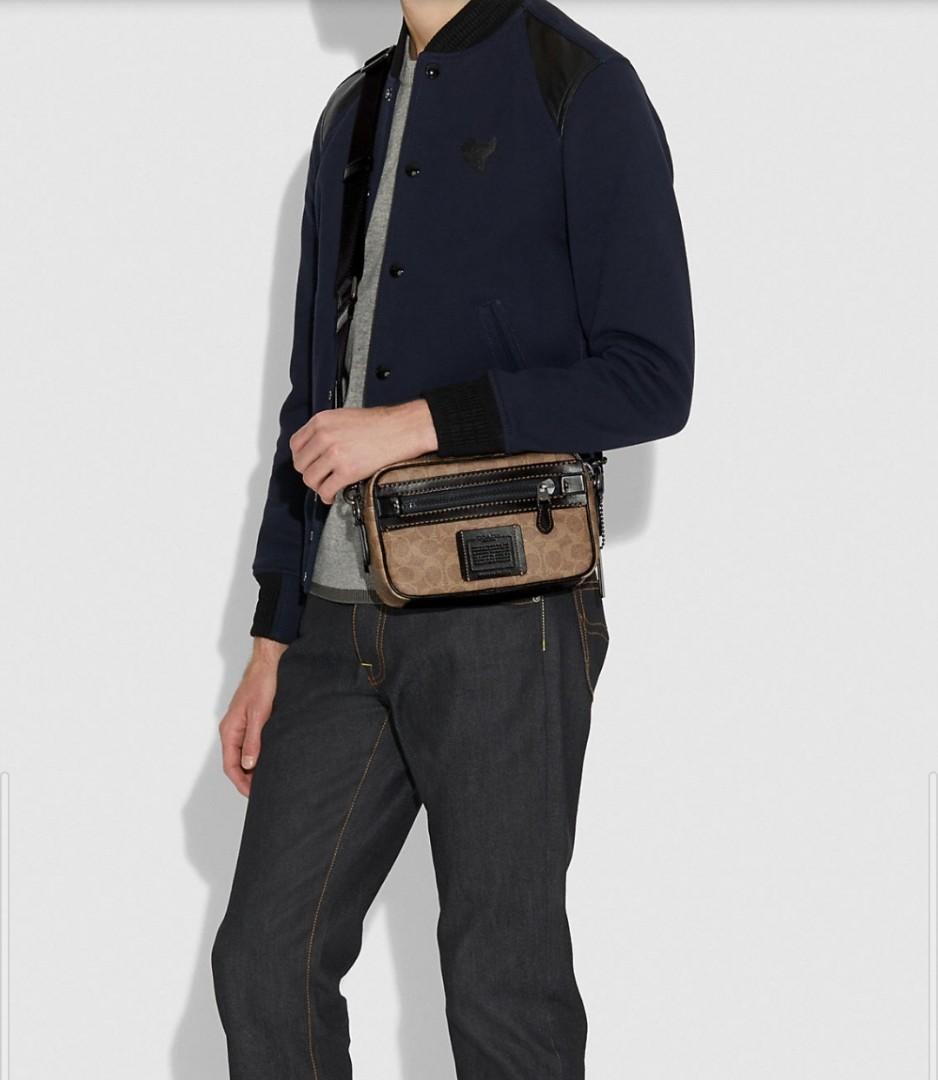 Coach ACADEMY CROSSBODY IN SIGNATURE CANVAS