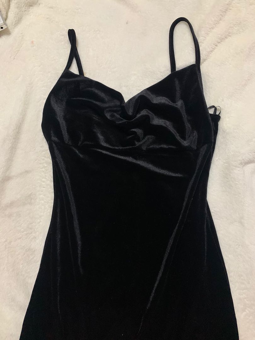 Black velvet dress forever 21 sales