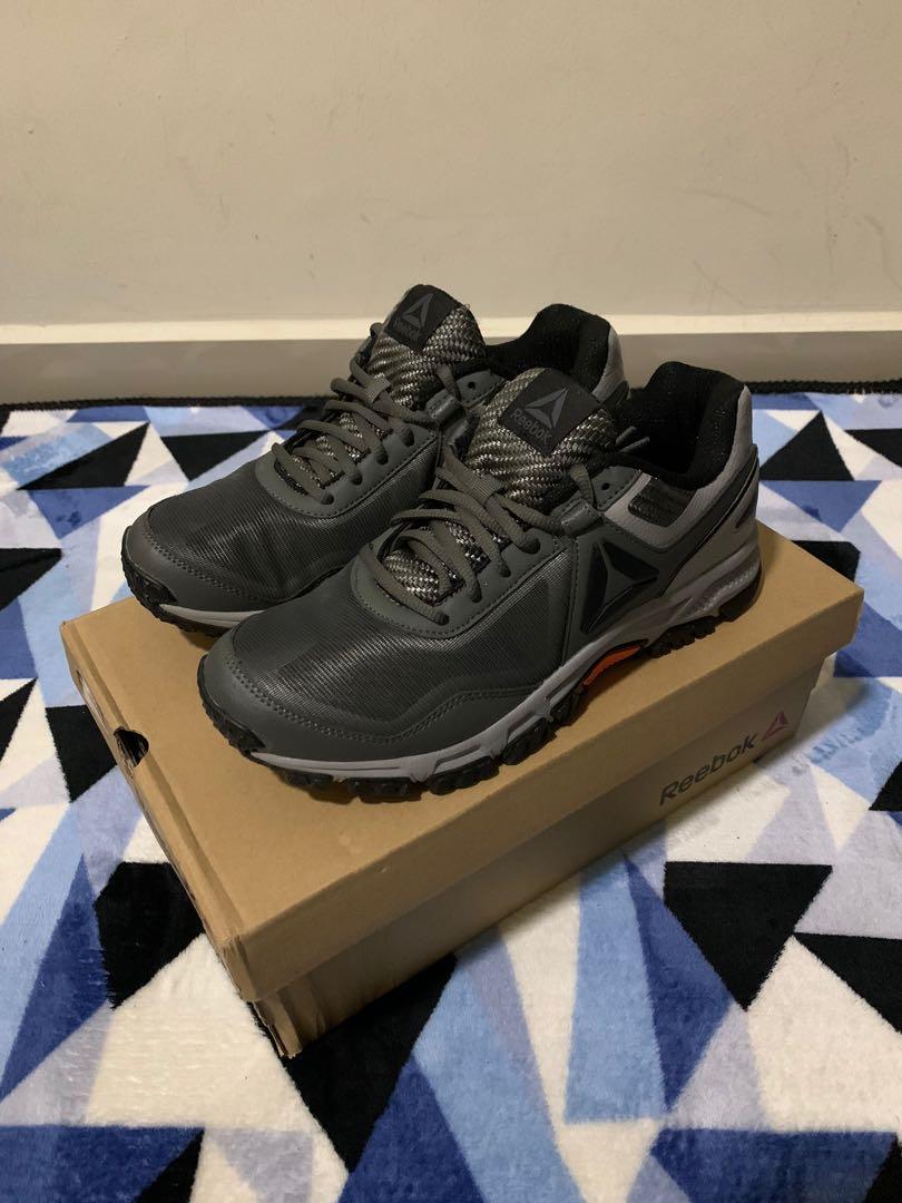 6uk dan 8.5uk Kasut Hiking REEBOK trail running
