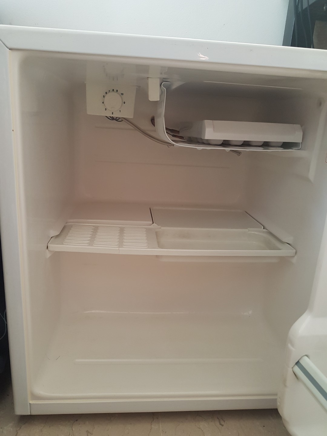 LG MINI FRIDGE, TV & Home Appliances, Kitchen Appliances, Refrigerators