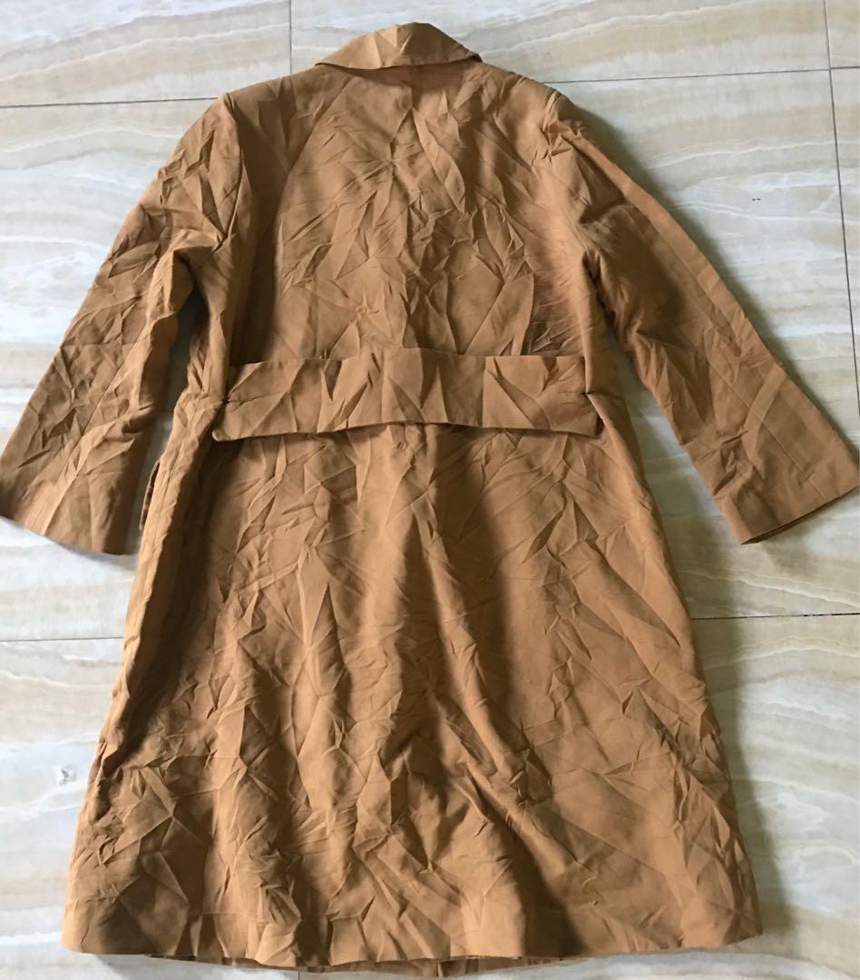 Long wool coat Medium (Category: Coats, Jackets and Outerwear) located in Caloocan City. Submitted by mayeth.r (Listing ID 279650025, Image 2). Description: good condition .