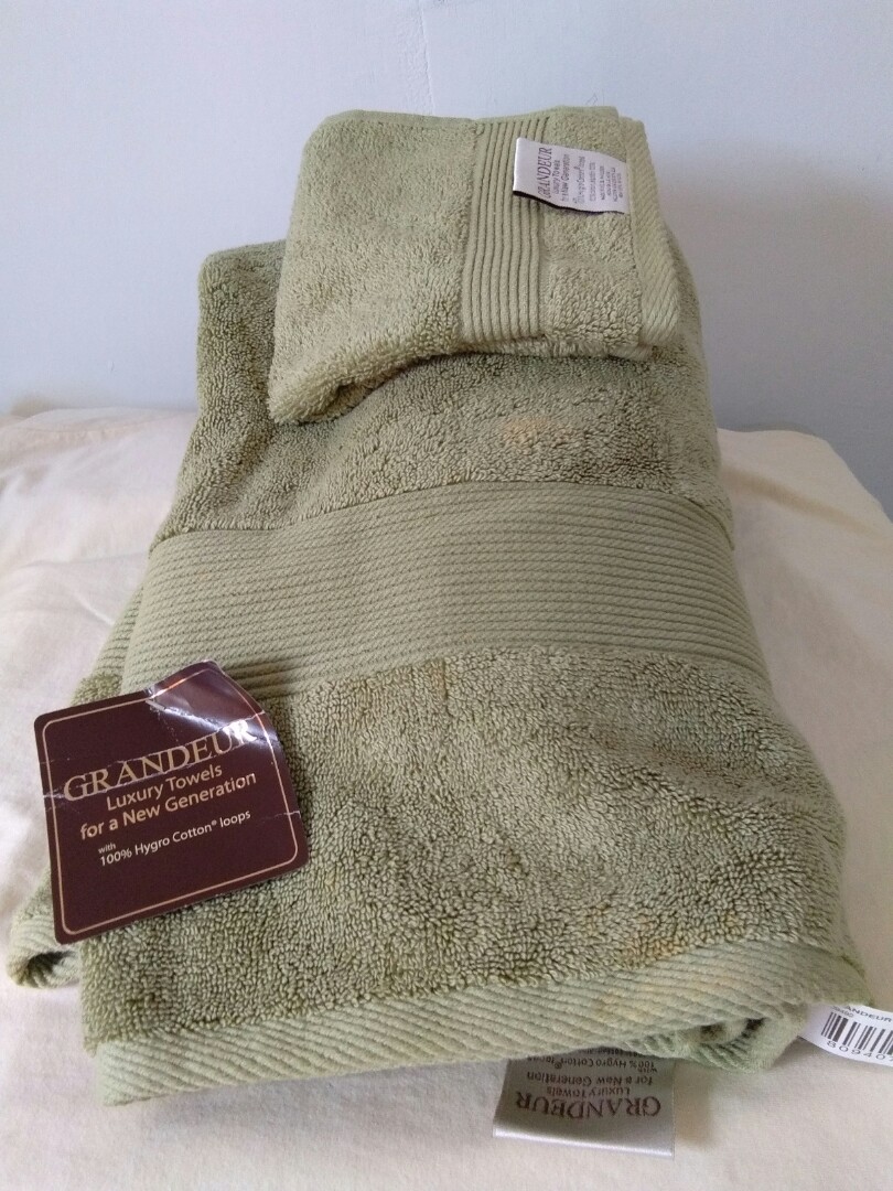 Luxury Grandeur Bath Towel and wash cloth Everything Else