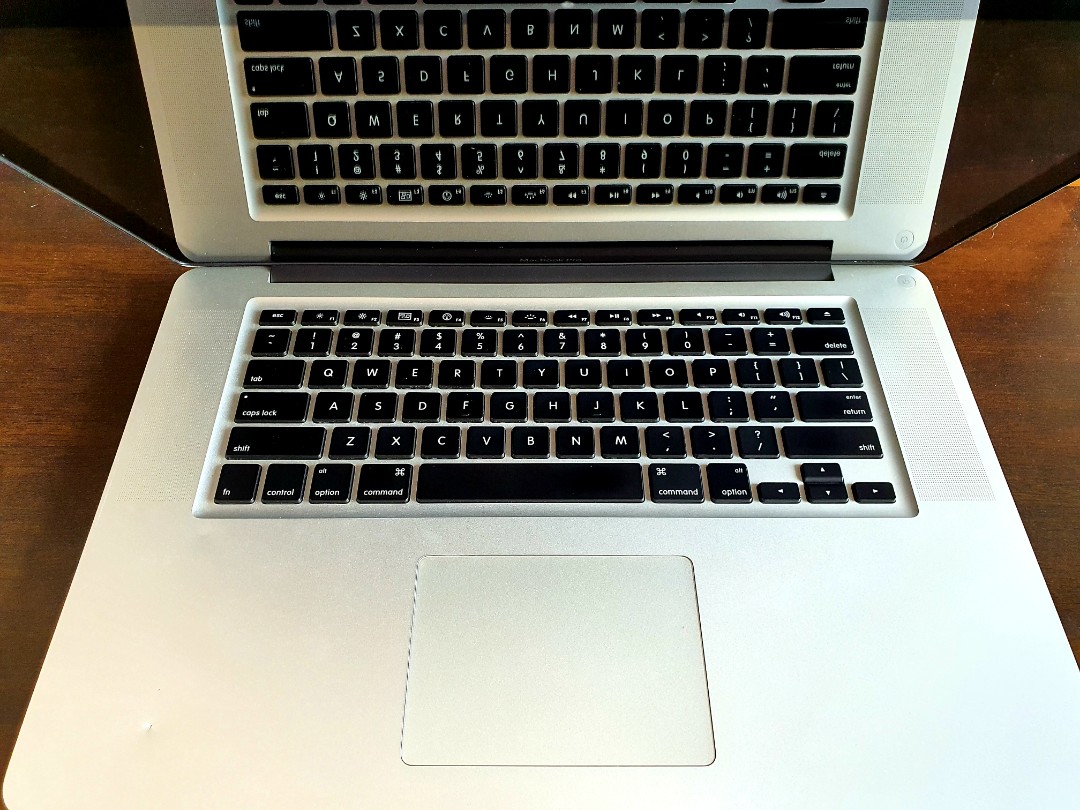 Macbook Pro 15 Inch Mid 10 Intel I7 2 66ghz 8gb Ram Upgraded To Samsung Ssd Healthy Battery Electronics Computers Laptops On Carousell