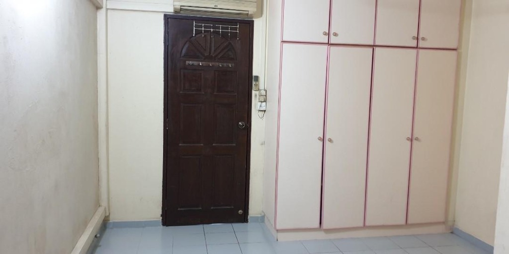(Category: ) located in . Submitted by 4shankar (Listing ID 279677502, Image 1). Description: .