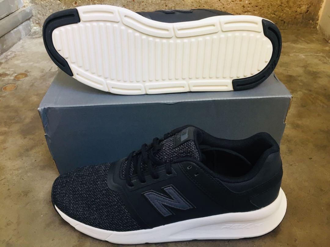 new balance ladies black shoes