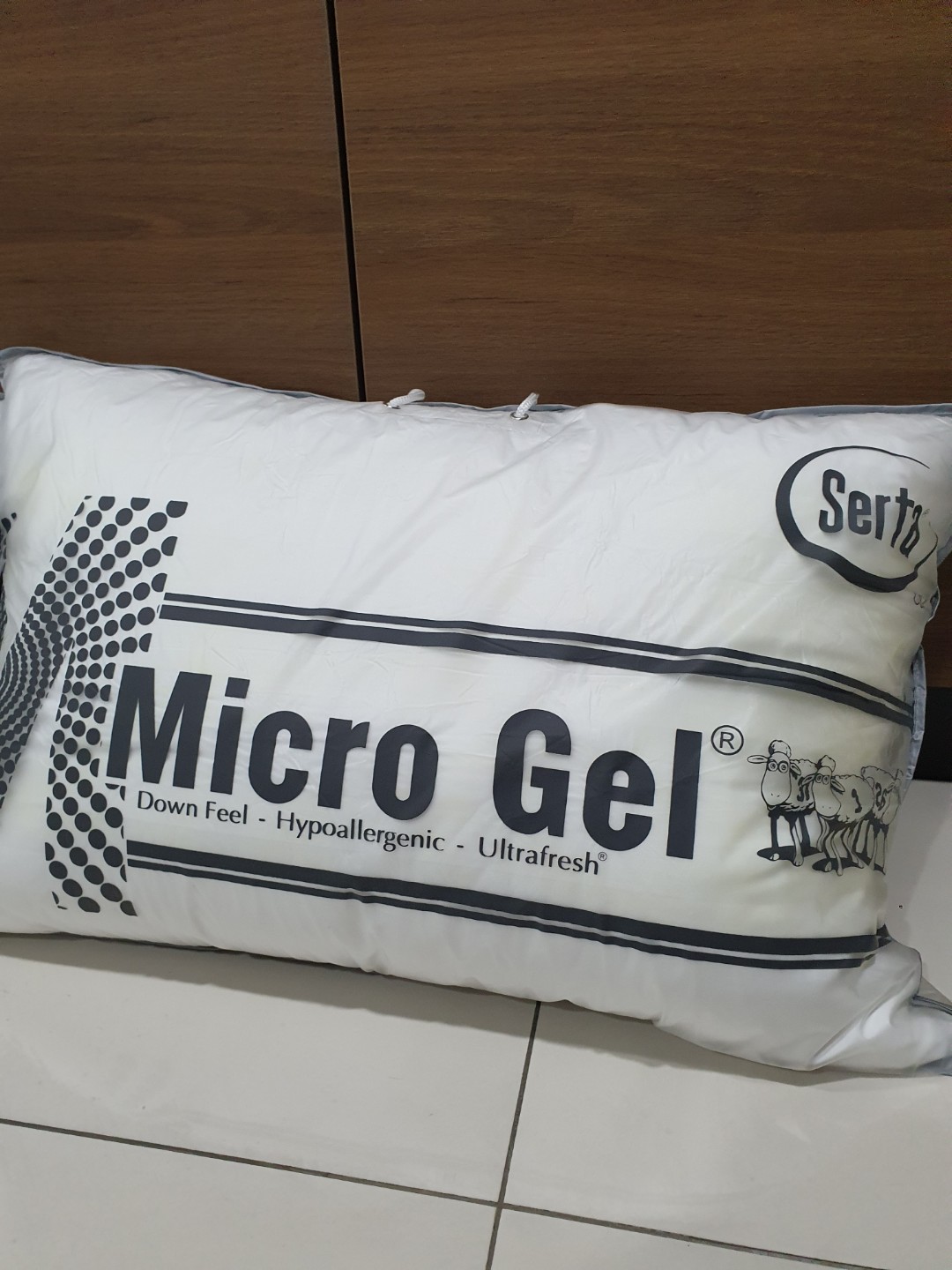 Serta deals hotel pillows