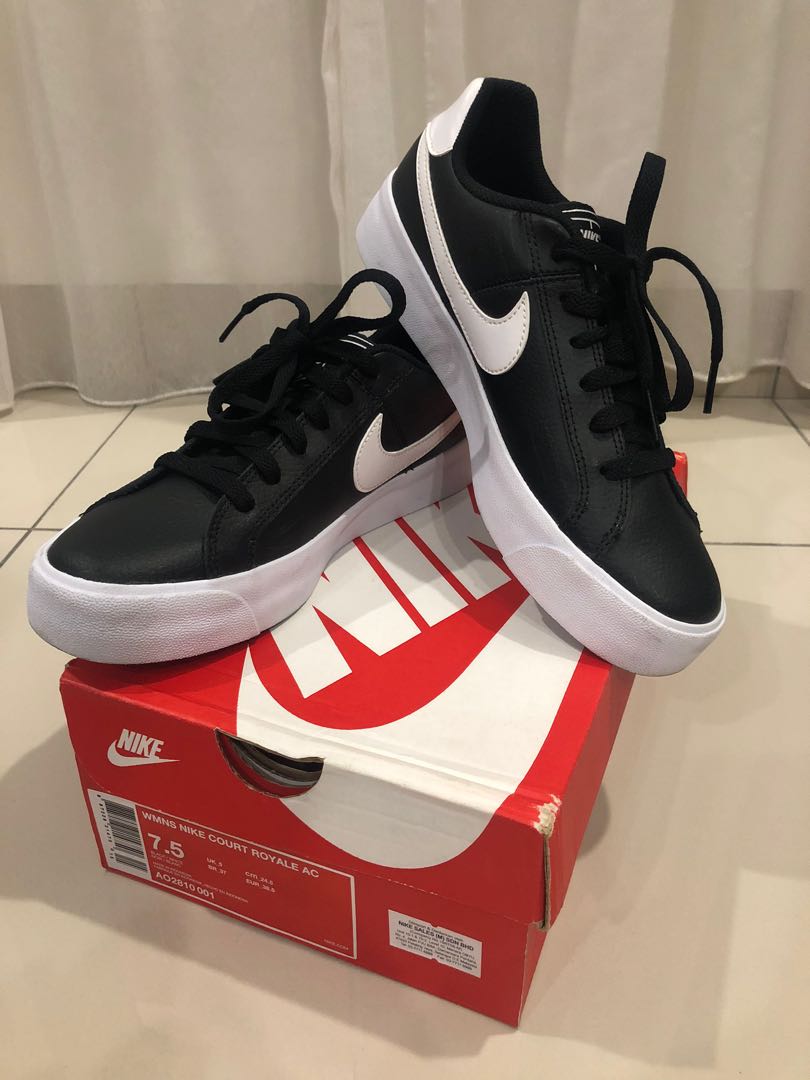 Nike a02810 store