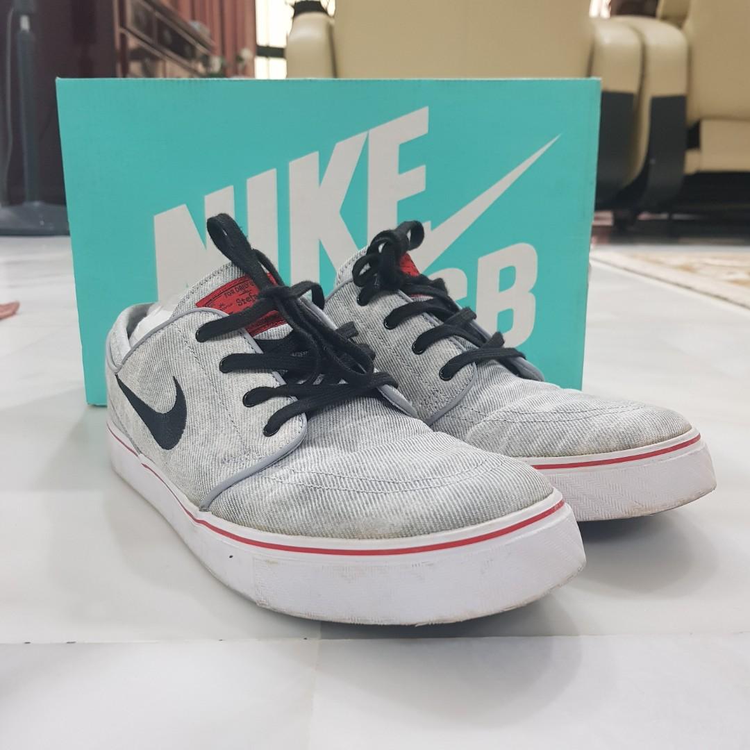 nike zoom stefan janoski men's shoes