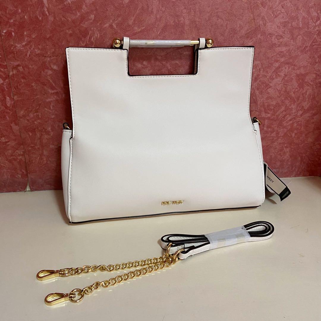 Nine west Kengie Crossbody (Category: Cross-body Bags) located in Las Pinas. Submitted by shopsticks (Listing ID 279700118, Image 1). Description: Brand new With removable sling.