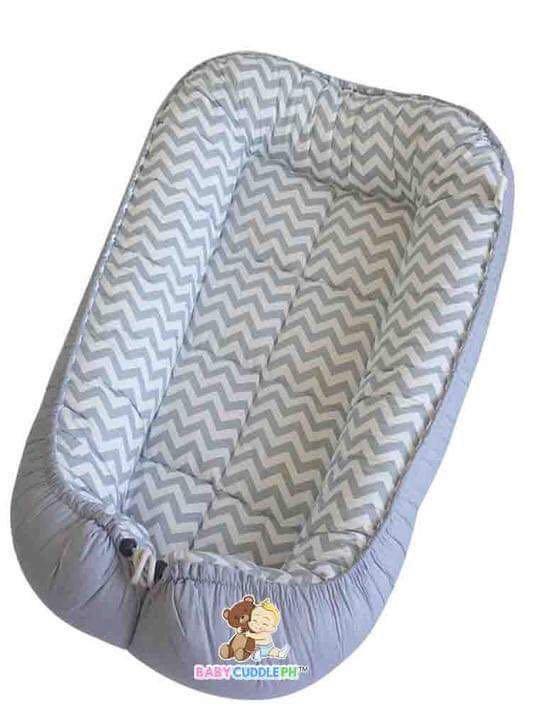 Preloved Baby cuddle bed Babies Kids Bathing Changing Other