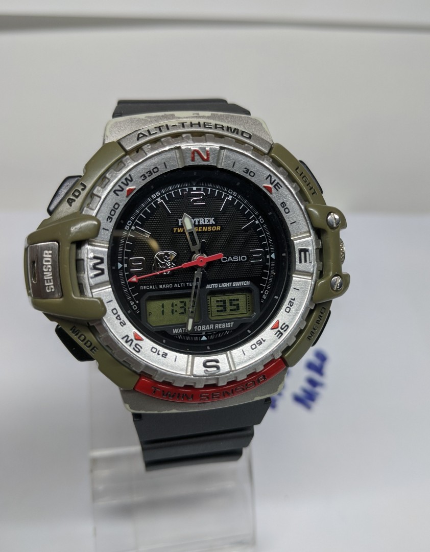 Rare Vintage Protrek PRT-70wfj twin sensor, Men's Fashion, Watches on  Carousell