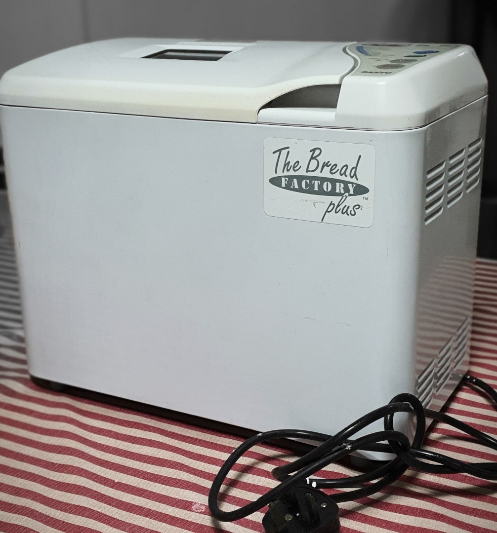 Sanyo factory plus bread maker, TV & Home Appliances, Kitchen