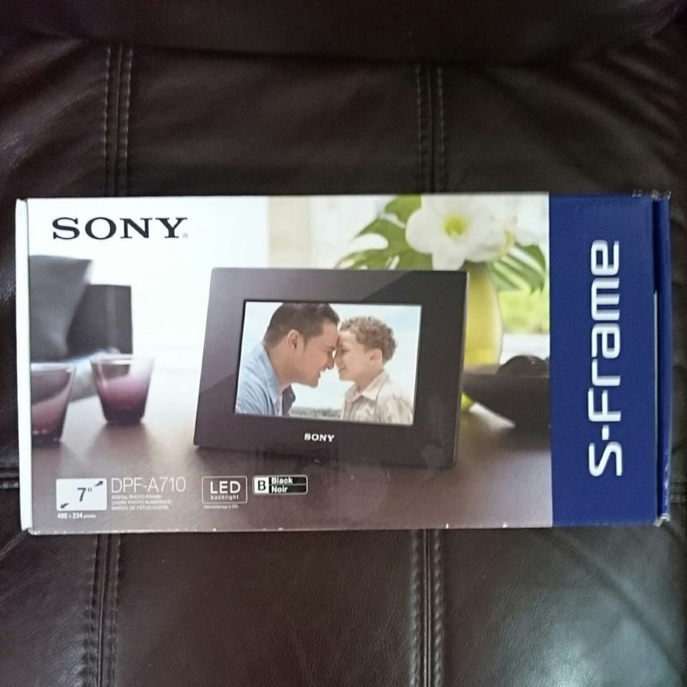 SONY Digital Photo Frame SFrame, Furniture & Home Living, Home Decor