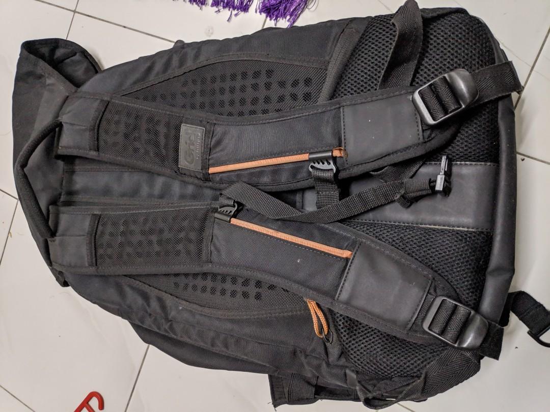 Targus grid premium backpack bag Men s Fashion Bags Backpacks