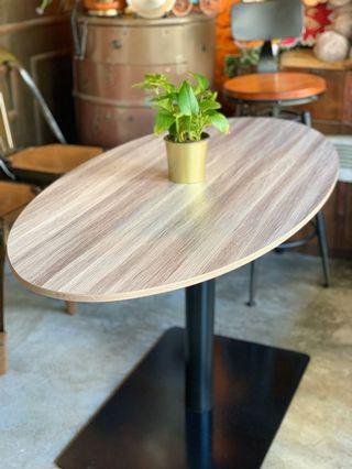 Coffee table (laminated wood)