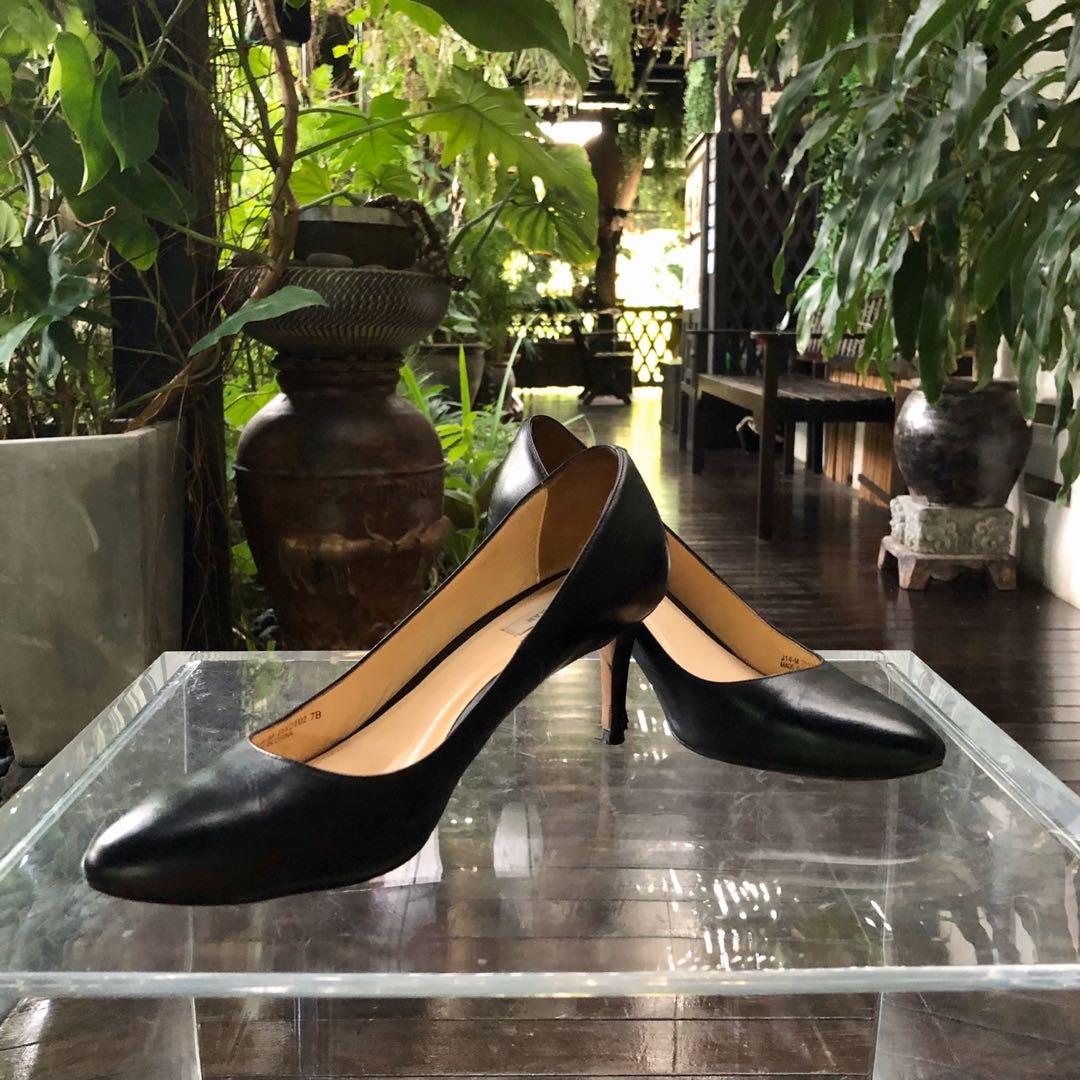 Cole haan sale black heels