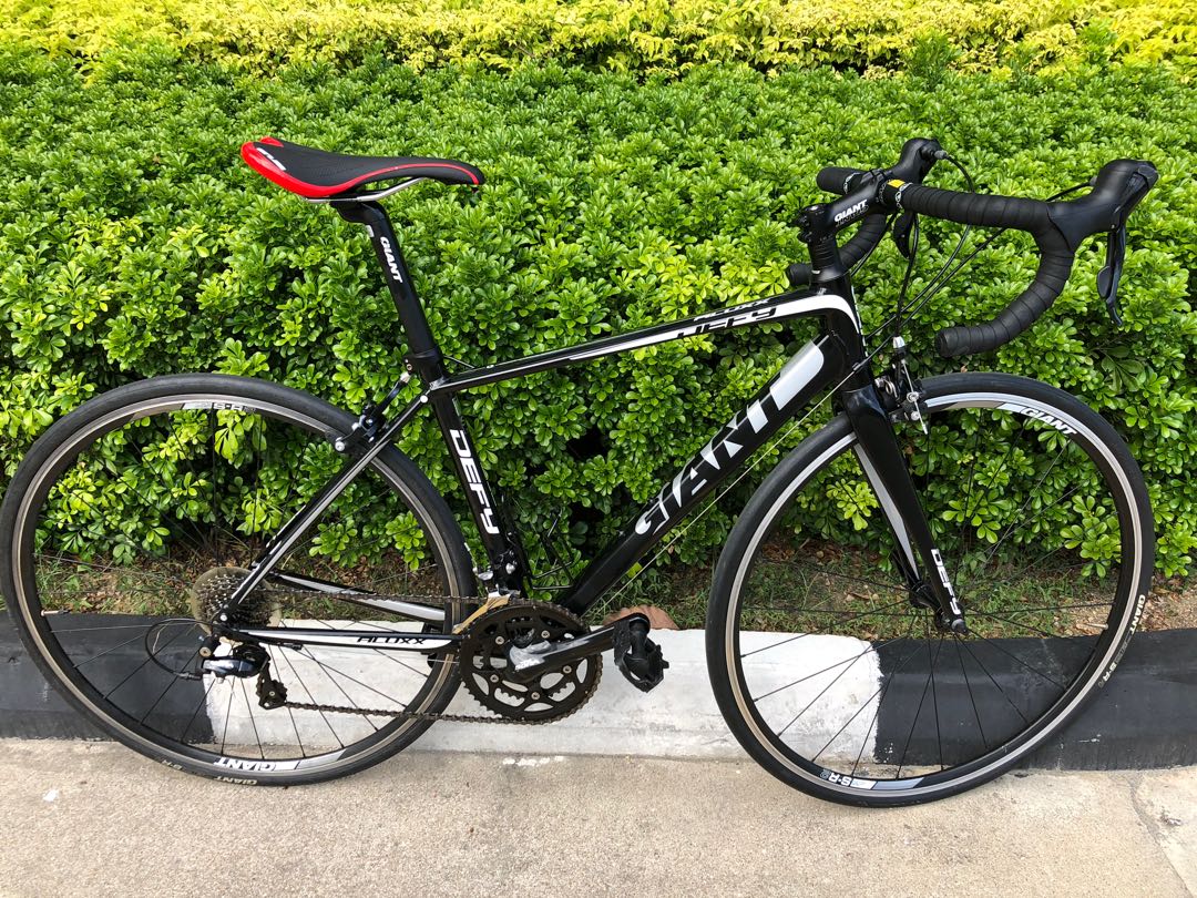 Giant Aluxx DEFY Road Bike bicycle 