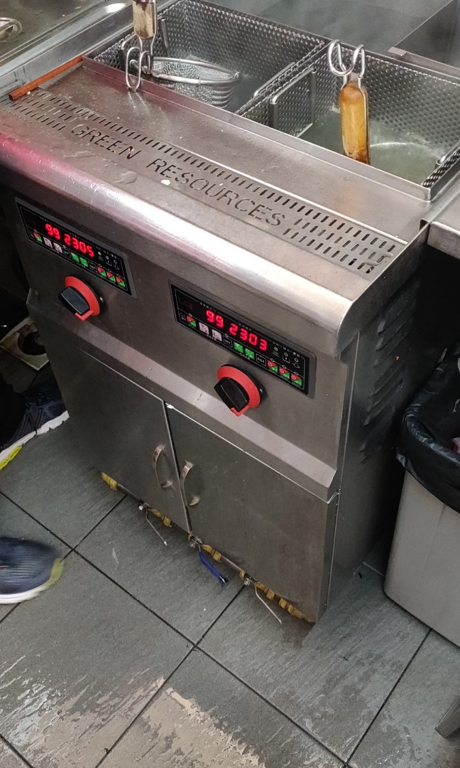 Hawker kitchen equipment for sale, Furniture & Home Living, Bathroom