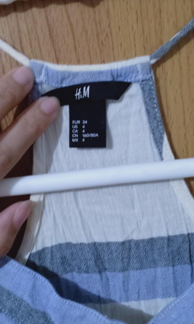 H&M White with Blue Striped Dress (Category: Dresses) located in Antipolo. Submitted by unclogged (Listing ID 279936005, Image 3). Description: H&M White with Blue Striped Dress Halos hindi po nagamit RFS: bawas damit.