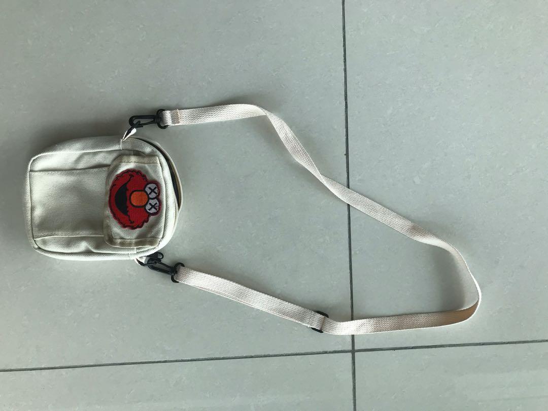 Kaws elmo sling bag (Category: Sling Bags) located in Kuala Lumpur. Submitted by leonardldk (Listing ID 279899487, Image 1). Description: Kaws sesame street uniqlo mickey mouse streetwear sling bag.