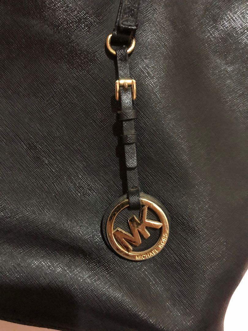 Michael Kors carry all tote bag large size, Luxury, Bags & Wallets on