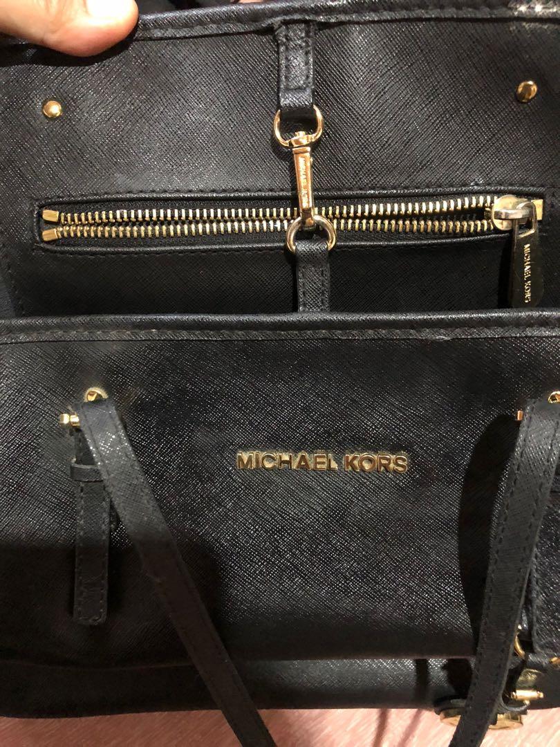 Michael Kors carry all tote bag large size, Luxury, Bags & Wallets on