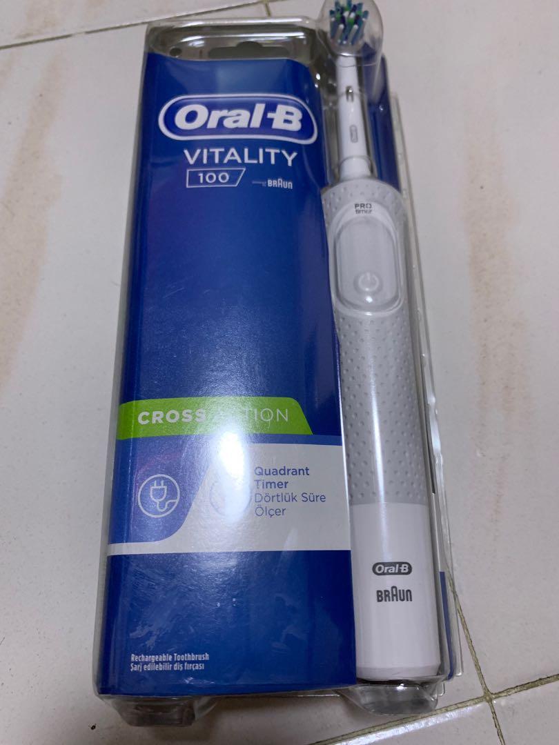 Oral B Vitality 100 Cross Action, Beauty & Personal Care, Oral Care on ...