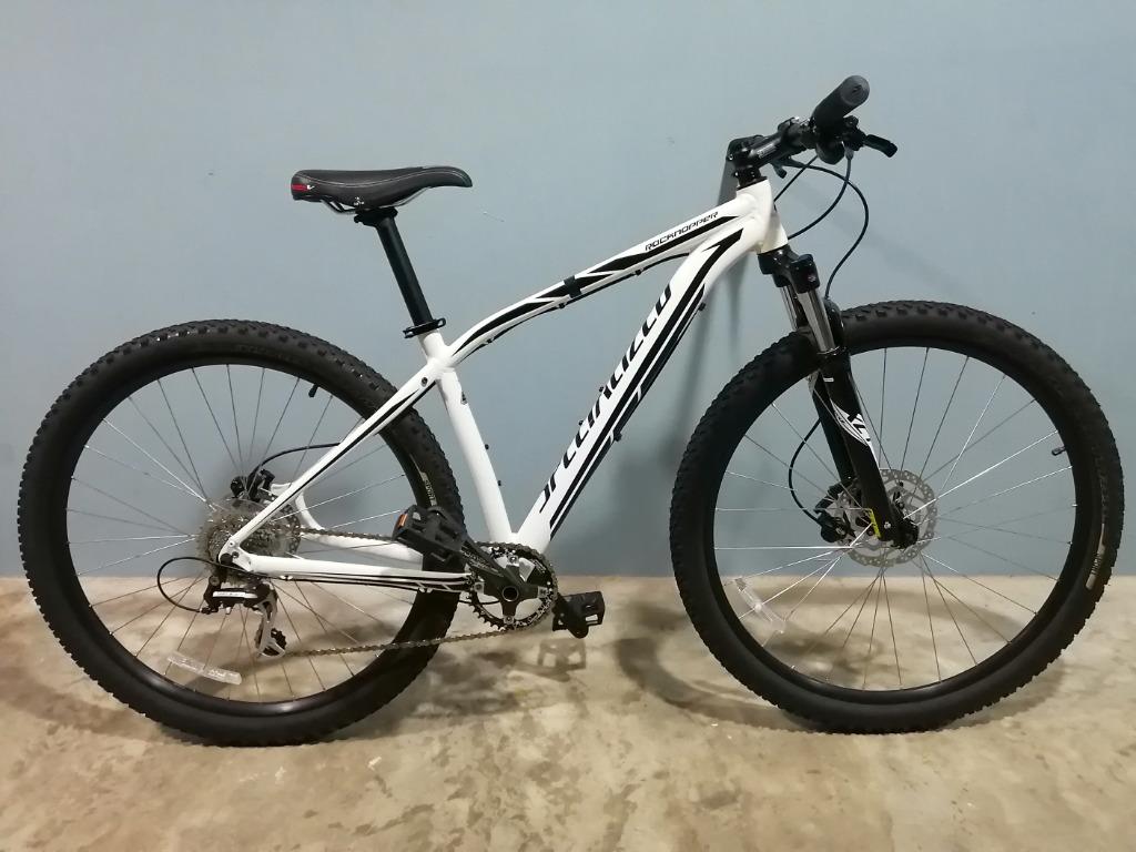 Specialized Rockhopper MTB (Category: Bicycles) located in Caloocan City. Submitted by WillCo (Listing ID 279975396, Image 1). Description: Imported from USA Specialized Rockhopper Medium 29er.