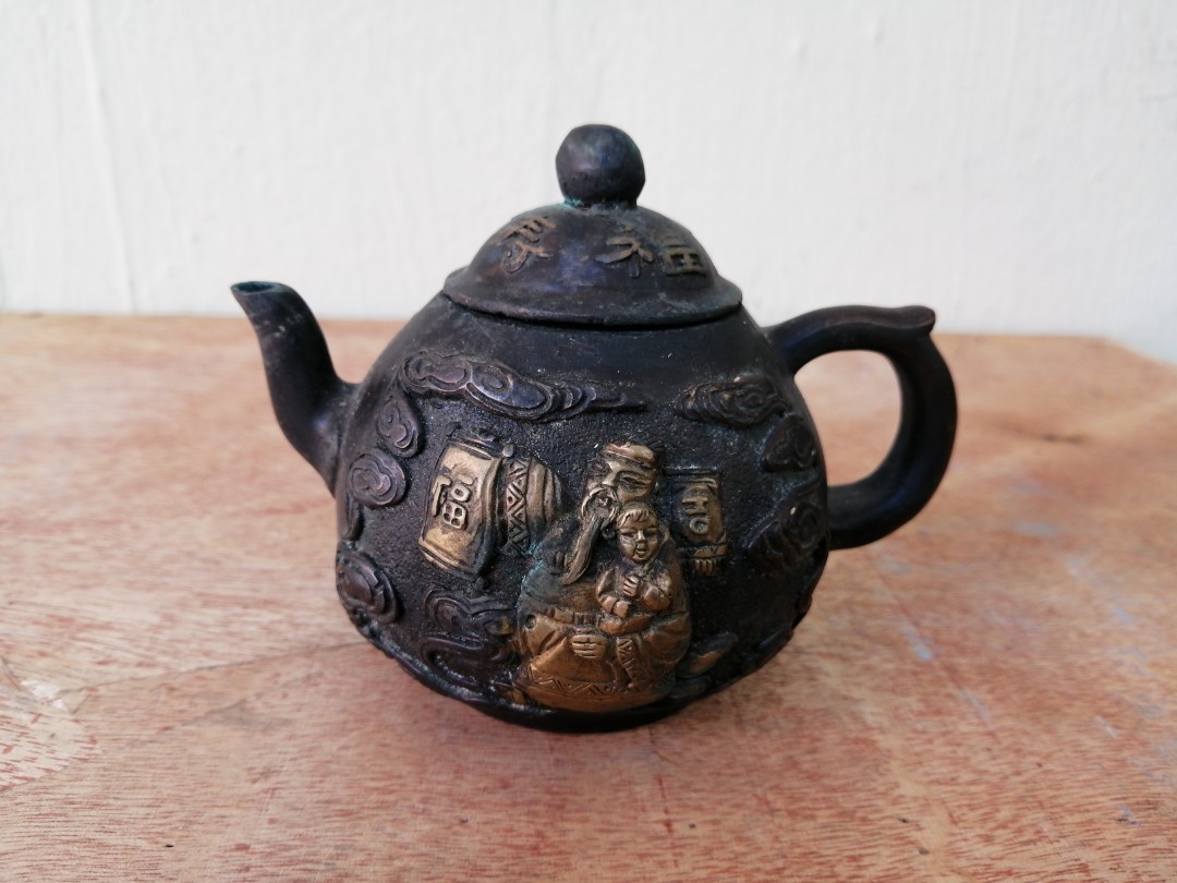 Vintage Brass Chinese Teapot, Hobbies & Toys, Memorabilia