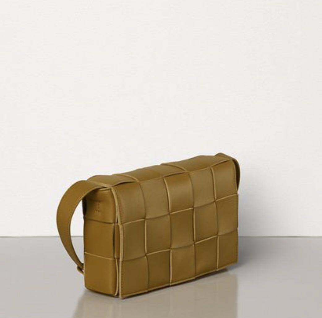 bottega veneta cassette bag wildleder