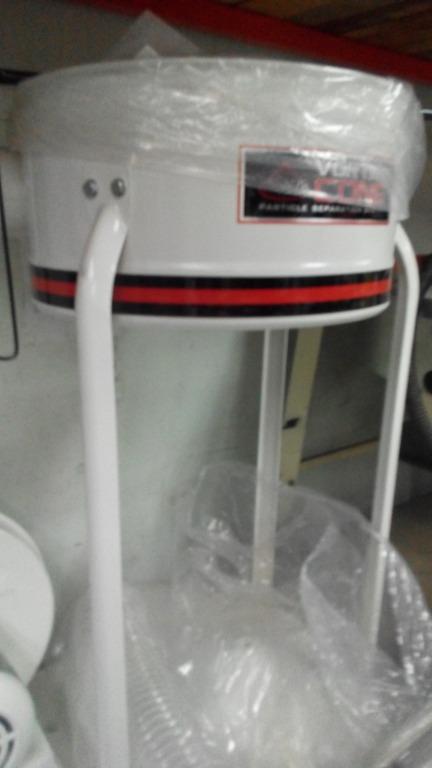 ELECTRIC DUST COLLECTOR ,SINGLE BAG (Category: Construction Tools & Equipment) located in Caloocan City. Submitted by edgar.mondejar (Listing ID 280028754, Image 2). Description: ELECTRIC DUST COLLECTOR 1 UNIT SINGLE BAG CAPACITY : SINGLE PHASE, 1 HORSE POWER, 220V, 50 -60 HZ MODEL ; DC 1100 VX BRAND : JET.