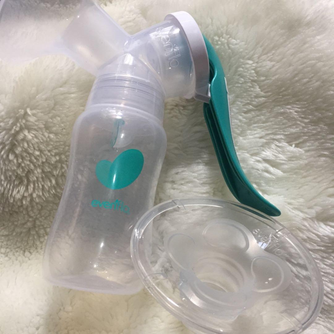 Evenflo manual breast pump brand new (Category: Breastfeeding & Bottle Feeding) located in Rodriguez. Submitted by heartsandstars (Listing ID 280027480, Image 2). Description: Brand new from US With silicon (malambot po sa breasts) Rfs: decluttering.