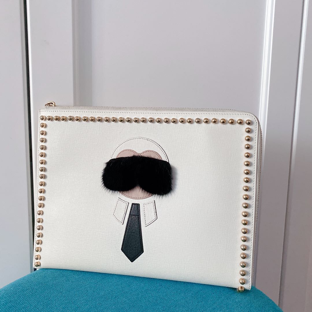 Karlito pouch hotsell