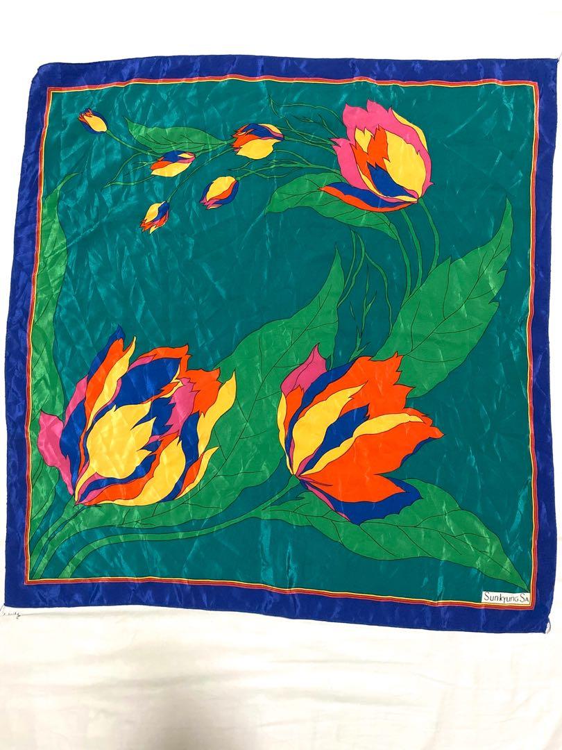 Green silk shawl scarf (Category: Scarves) located in Cebu City. Submitted by shyfatares (Listing ID 280179225, Image 1). Description: .