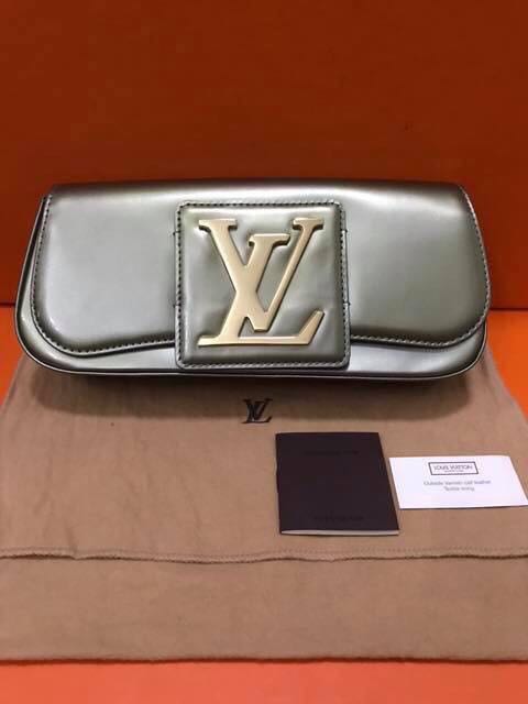 Louis Vuitton Vernis Clutch Bag