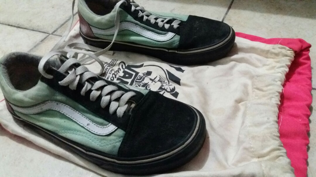 Vans Custom-made (authentic), Women's 