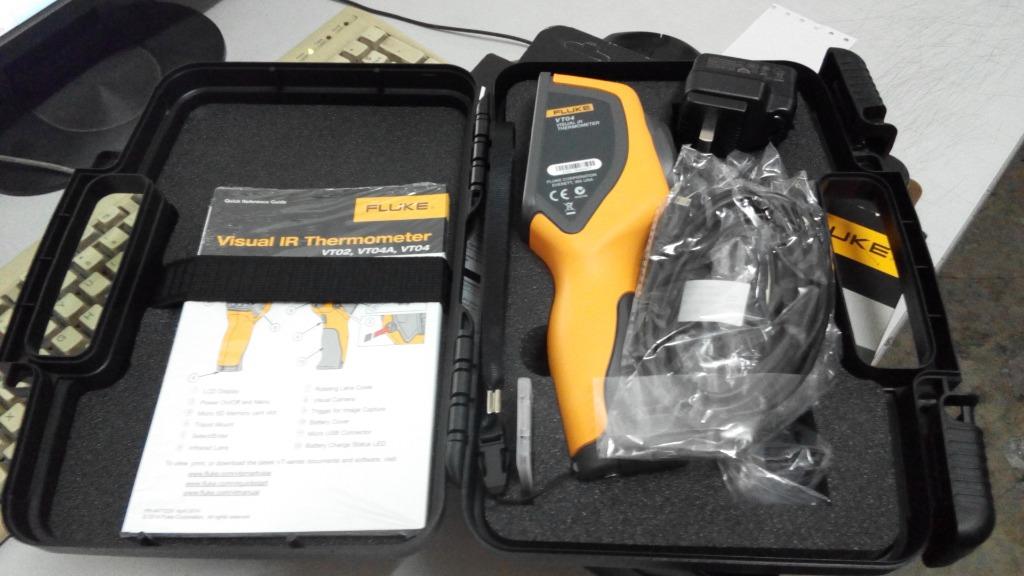 VISUAL IR THERMOMETER VT04 (Category: Construction Tools & Equipment) located in Caloocan City. Submitted by edgar.mondejar (Listing ID 280029207, Image 3). Description: VISUAL IR THERMOMETER 1 UNIT MODEL : VT 04 BRAND : FLUKE.