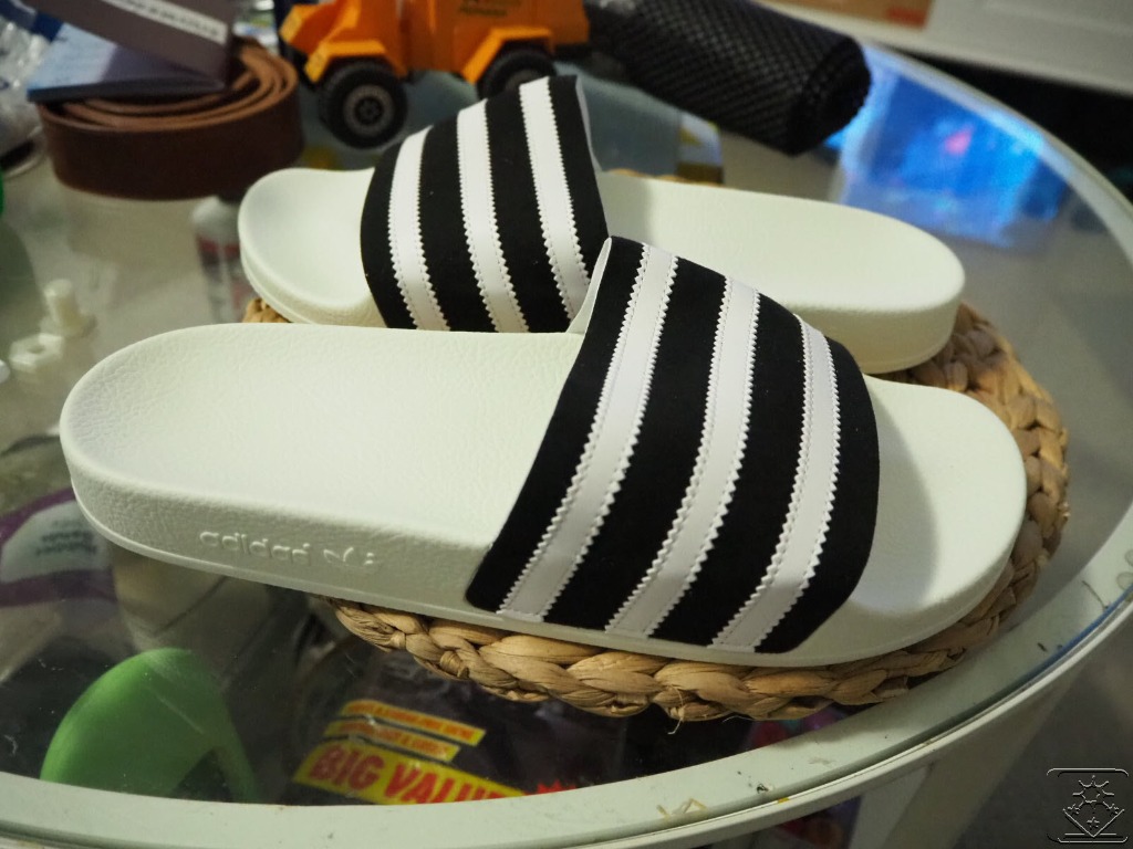 adilette size 9