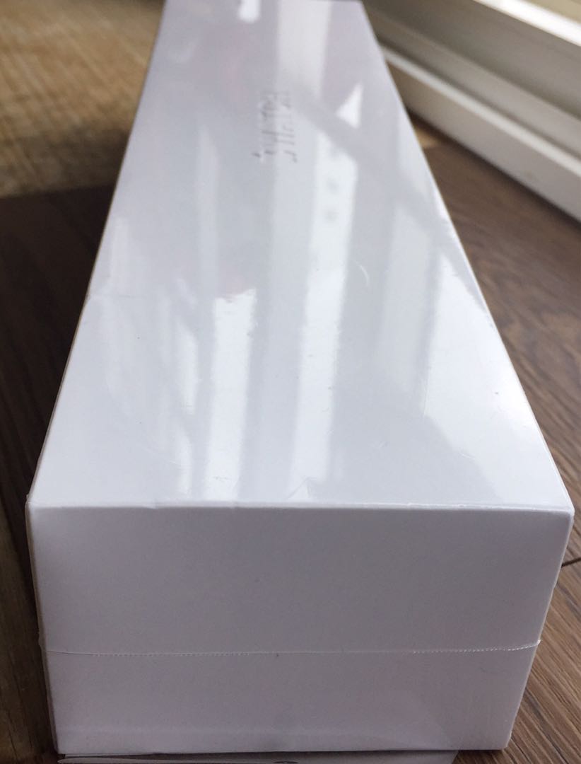 Brand new Apple Watch series 5 Model A2092 40 mm, Luxury, Watches