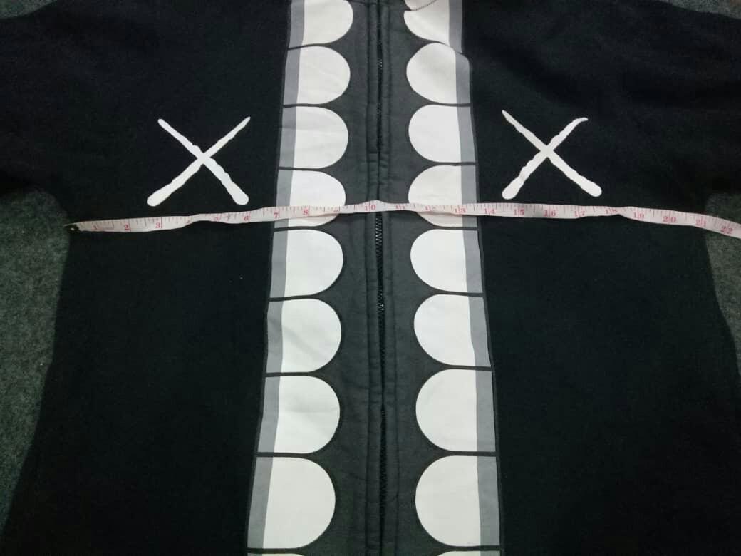 Bape kaws on sale full zip hoodie